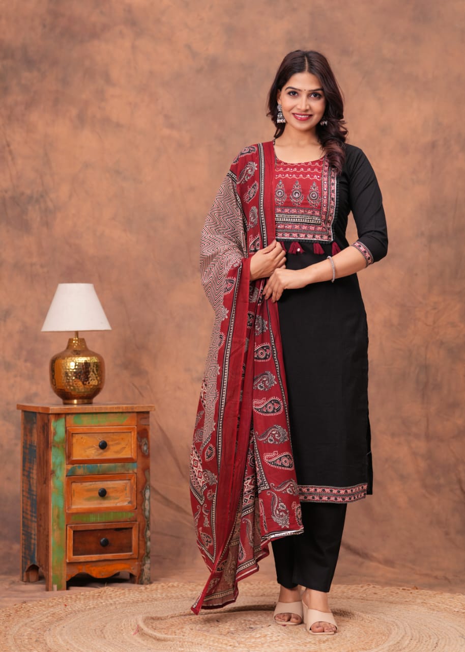 Elegant Bagru Cotton 3 Pc Suit Set