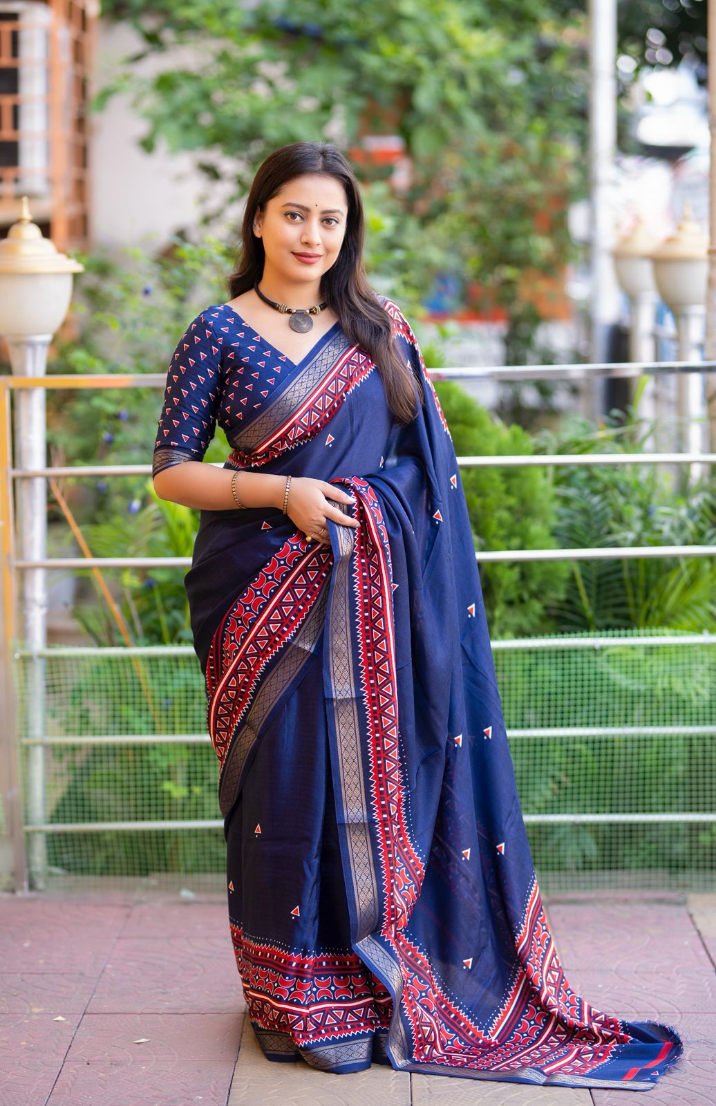 Pashmina Ikkat Elegance Saree