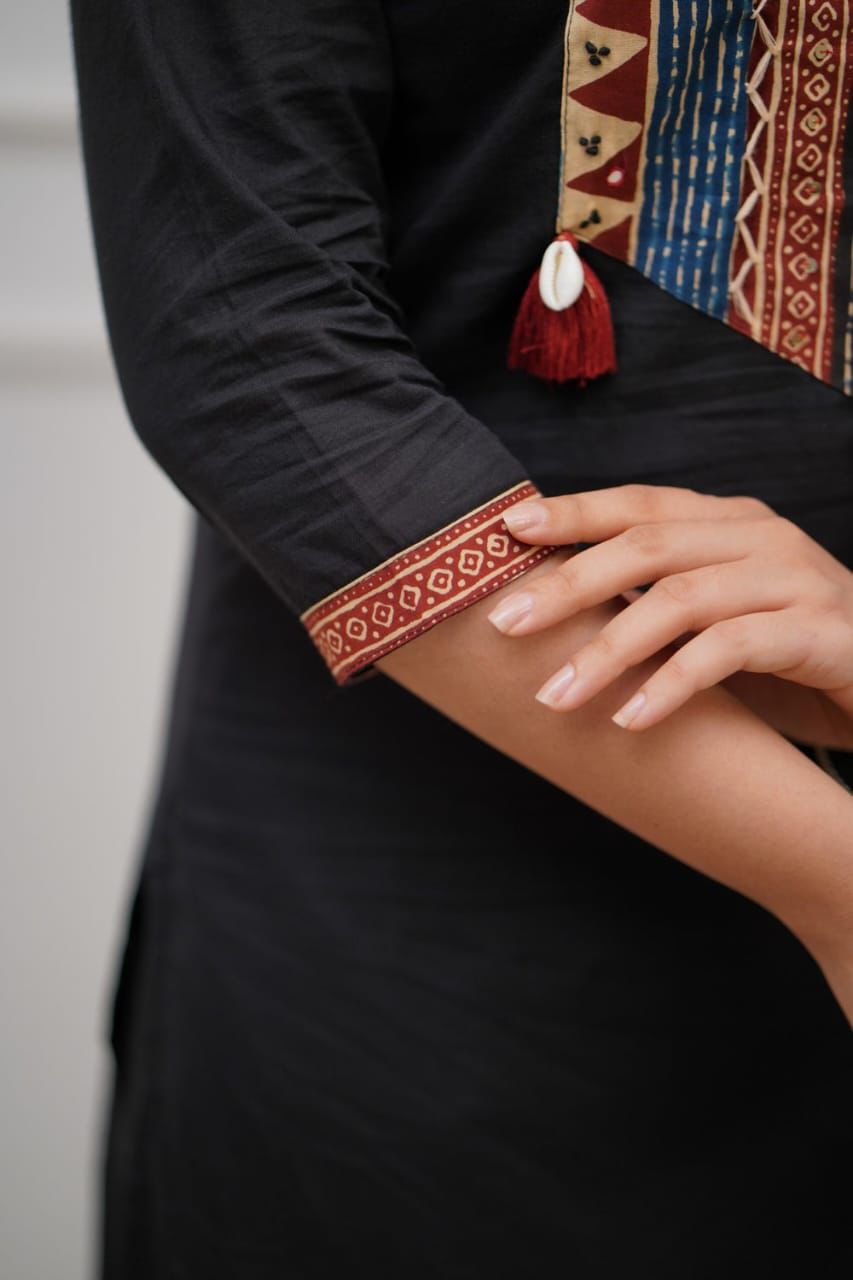 Black Straight Kurti Set