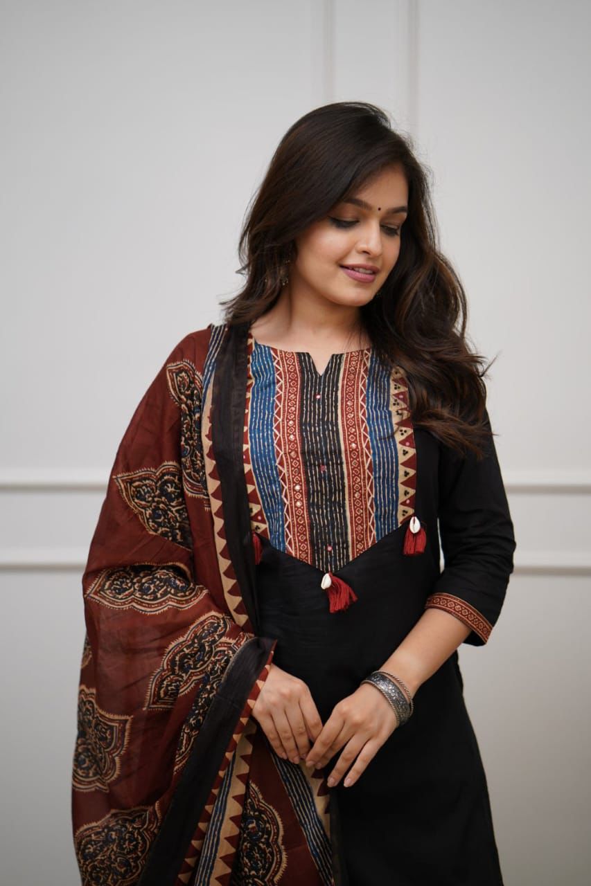 Black Straight Kurti Set