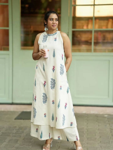 Sleeveless Stylish Kurta Set